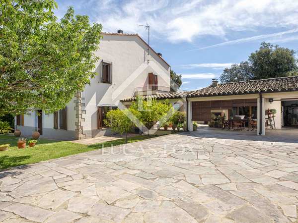 Casa / vila de 415m² à venda em Palau, Girona