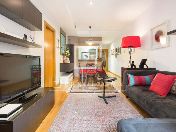 70m² Apartment with 8m² terrace for rent in Gràcia