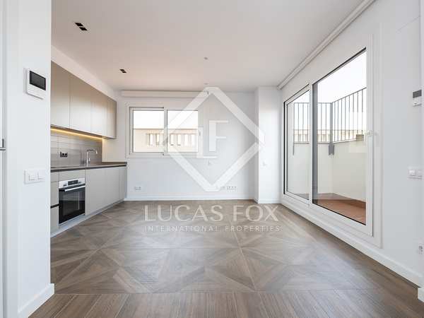 47m² apartment with 60m² terrace for rent in El Born