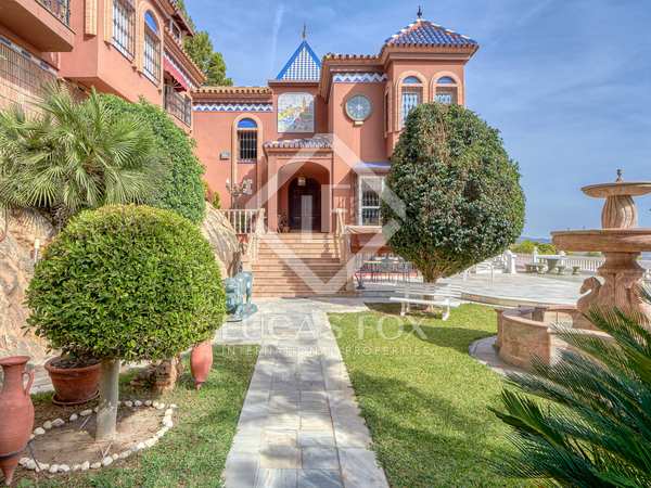 Huis / villa van 850m² te koop in El Candado, Malaga