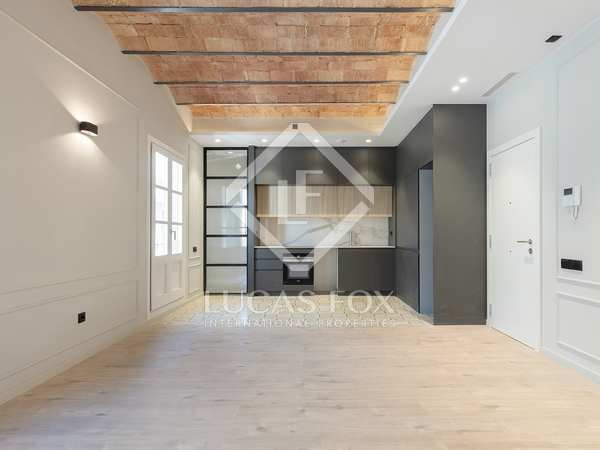 61m² apartment with 33m² terrace for sale in Gótico