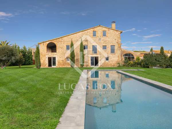 1,628m² country house for sale in Alt Empordà, Girona