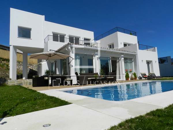 在 Elviria, 安达卢西亚 350m² 出售 豪宅/别墅