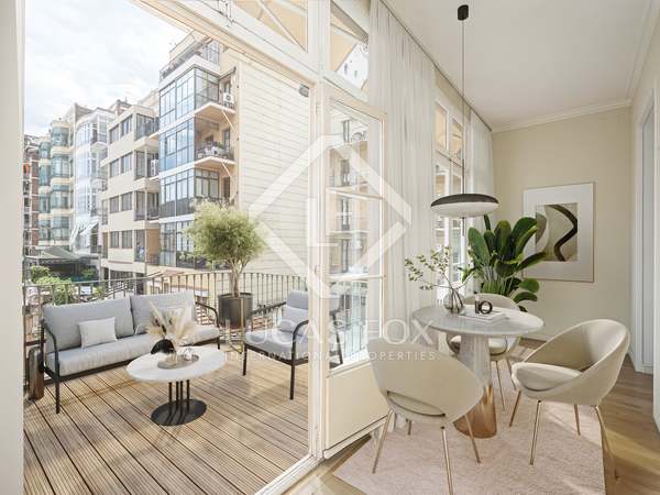 205m² apartment with 12m² terrace for sale in Eixample Right