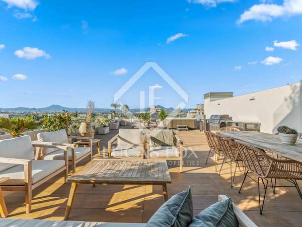 110m² penthouse with 100m² terrace for sale in Playa San Juan