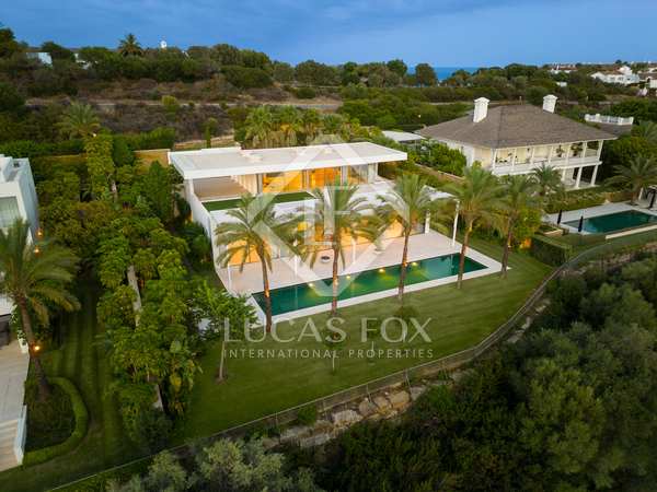 578m² house / villa with 327m² terrace for prime sale in Estepona