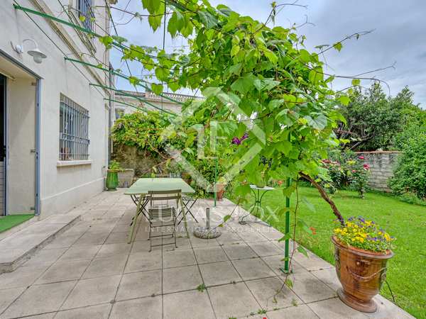 190m² house / villa with 350m² garden for sale in Montpellier