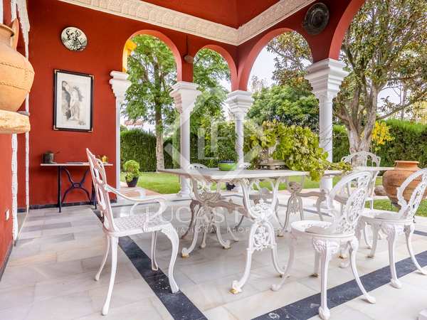 Casa / villa de 348m² con 53m² terraza en venta en Sevilla