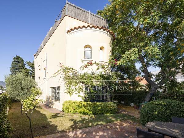 227m² detached house for sale in Terramar, Sitges