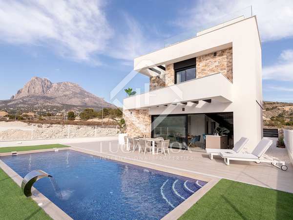 140m² house / villa with 23m² terrace for sale in Finestrat