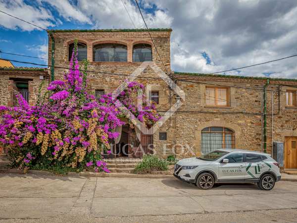 243m² country house with 425m² garden for sale in Baix Empordà