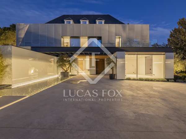 700m² house / villa for sale in Pozuelo, Madrid