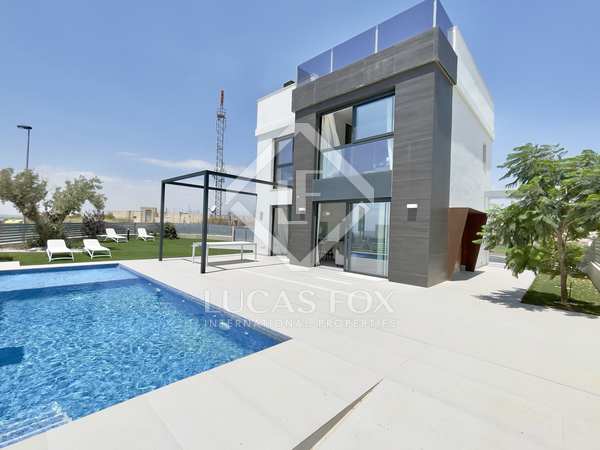 Villa van 120m² te koop met 25m² terras in El Campello