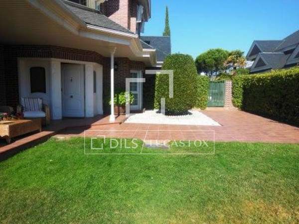 Casa / Vila de 442m² à venda em Las Rozas, Madrid