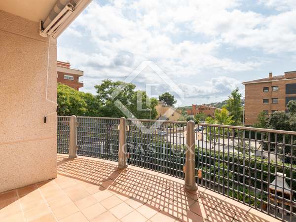 Penthouse van 200m² te koop in Montmar, Barcelona