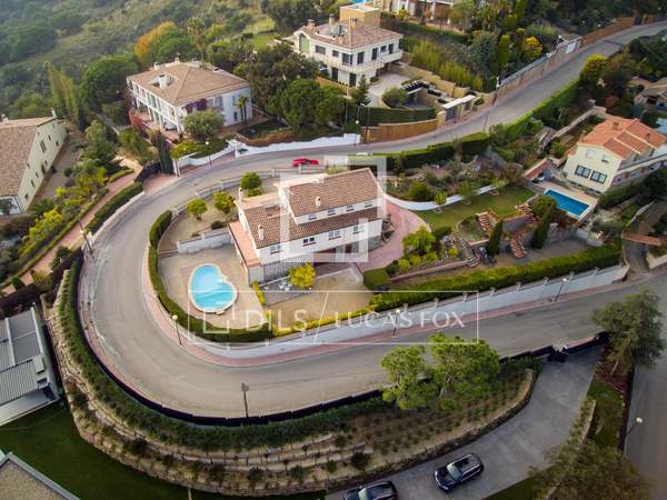 Casa / Vila de 350m² à venda em Alella, Maresme