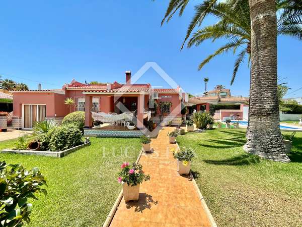 340m² house / villa for sale in El Campello, Alicante