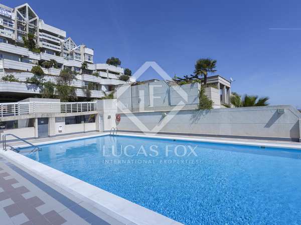 247m² apartment with 30m² terrace for sale in El Pla del Real