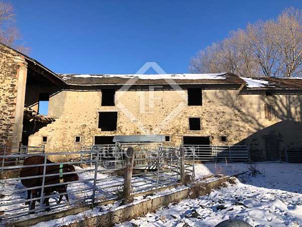 1,287m² country house for sale in La Cerdanya, Spain