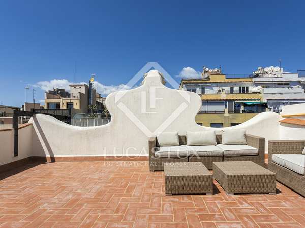155m² penthouse with 26m² terrace for sale in Eixample Left