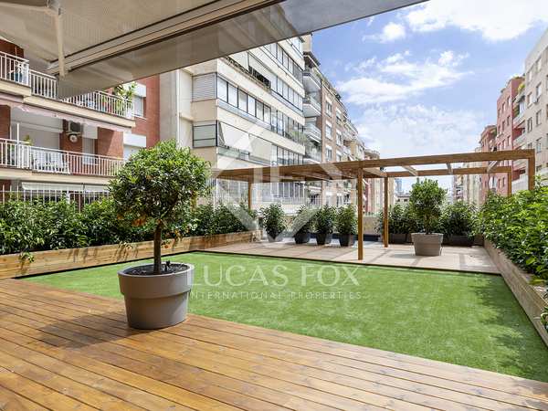 215m² apartment with 140m² terrace for sale in Turó Park
