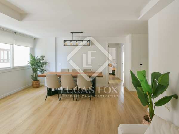 93m² apartment with 19m² terrace for sale in Malagueta - El Limonar