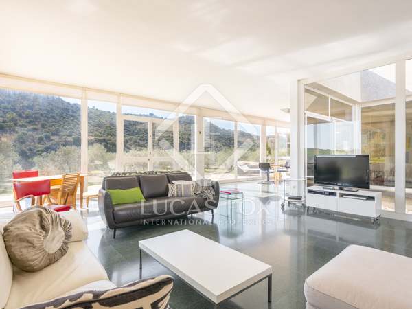 Huis / villa van 277m² te koop met 615m² terras in East Málaga