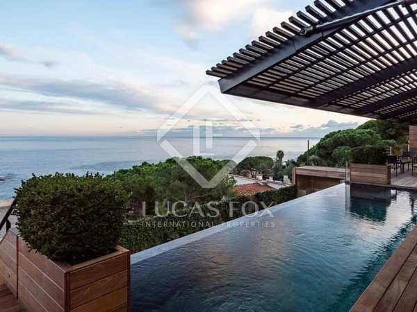 Villa van 561m² te koop in Lloret de Mar / Tossa de Mar
