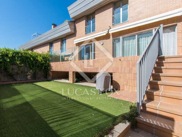 Huis / villa van 385m² te koop in Pozuelo, Madrid