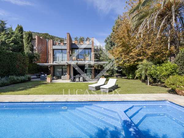 641m² house / villa with 538m² garden for rent in Pedralbes
