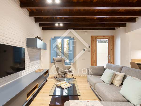 97m² house / villa with 12m² terrace for sale in Sarrià