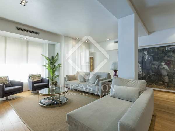 Appartement van 235m² te huur met 8m² terras in Ruzafa