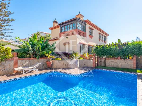 Huis / villa van 300m² te koop met 100m² terras in Axarquia
