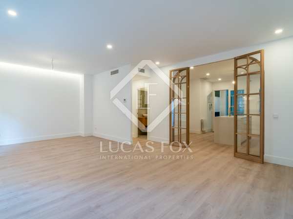 193m² apartment for sale in Ríos Rosas, Madrid