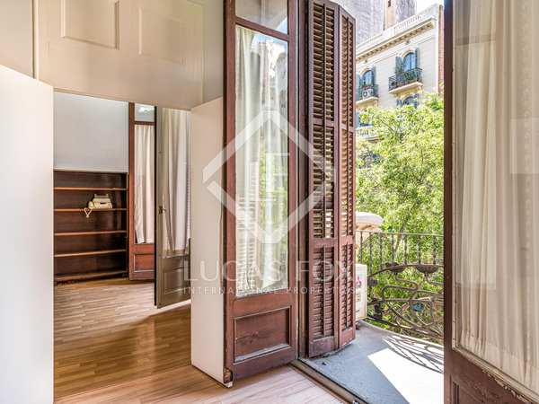 179m² Apartment with 6m² terrace for sale in Eixample Right