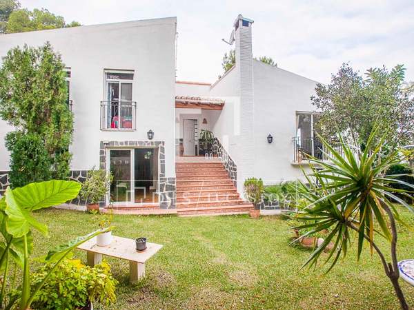 Casa / Vil·la de 244m² en venda a Puerto Sagunto, València