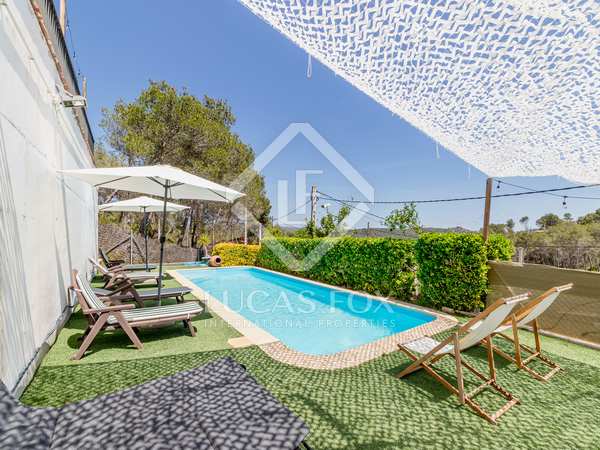 214m² house / villa with 150m² garden for sale in Olivella