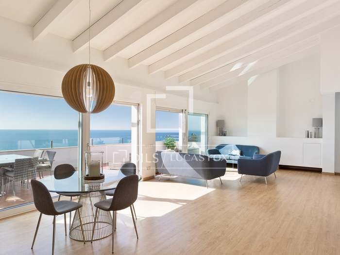 Apartments and houses for sale in Castelldefels Lucas Fox