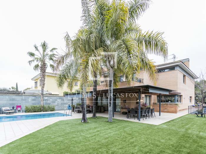 Apartments and houses for sale in Vilanova i la Geltrú Lucas Fox