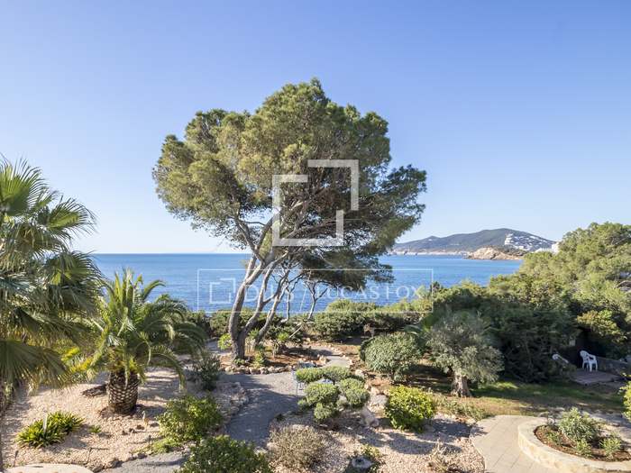 Houses and villas for sale in Spain Lucas Fox