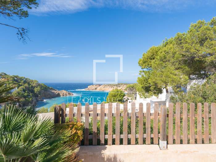 Houses and villas for sale in Spain Lucas Fox