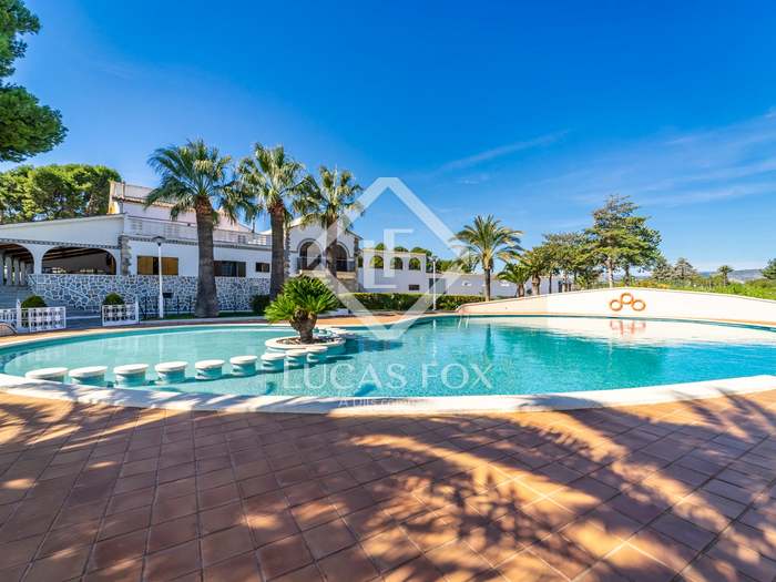 9,506m² Country house for sale in Alicante ciudad, Alicante