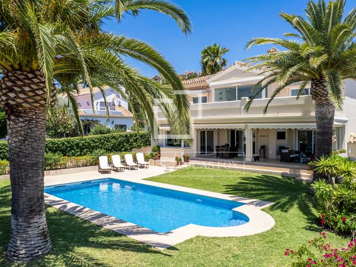 Apartments, villas and penthouses for sale in Marbella Lucas Fox