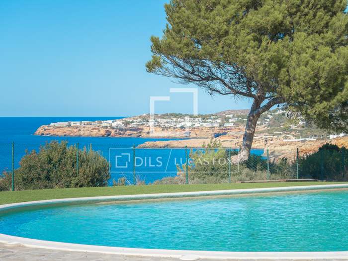 Houses and villas for sale in Spain Lucas Fox
