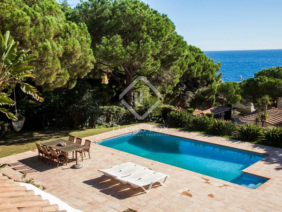 Wonderful Costa Brava villa for sale with sea views