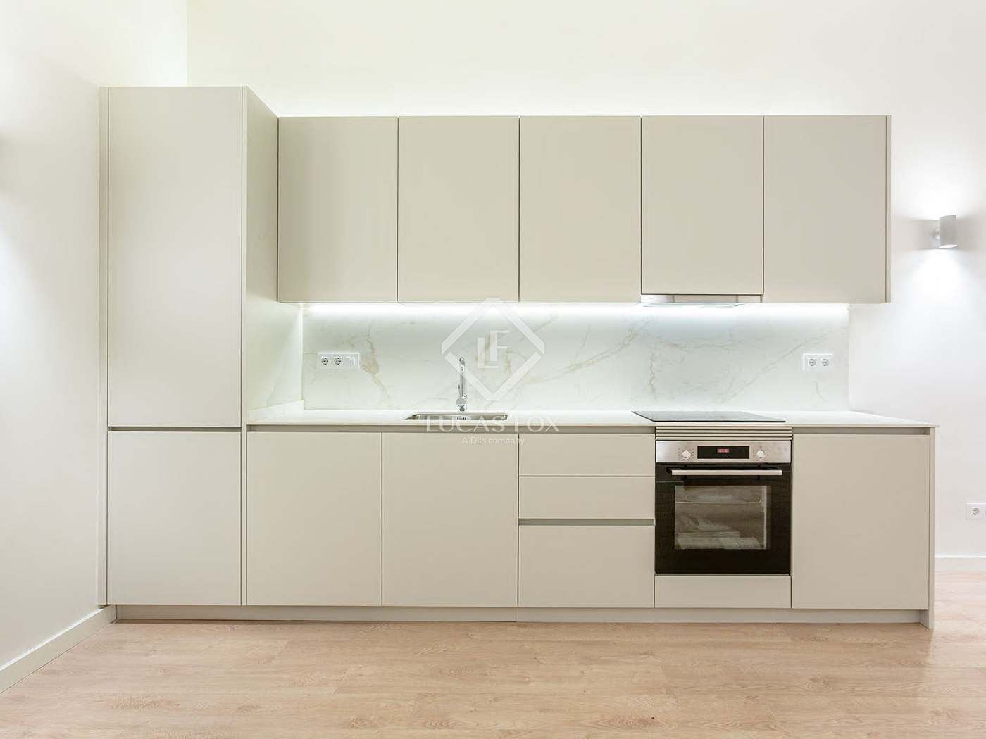 Apartment in Barcelona - Image 5