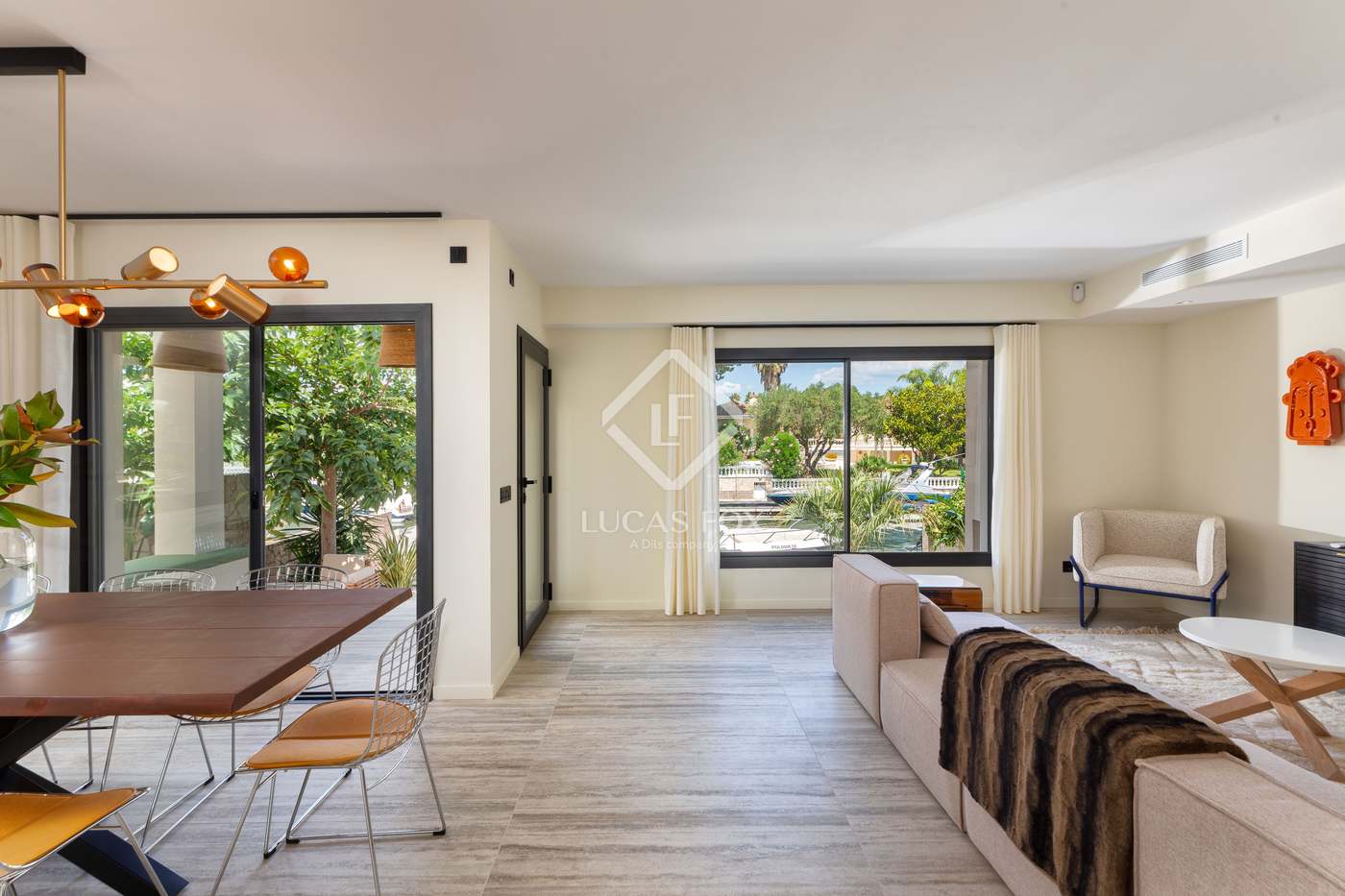 House in Empuriabrava - Image 3