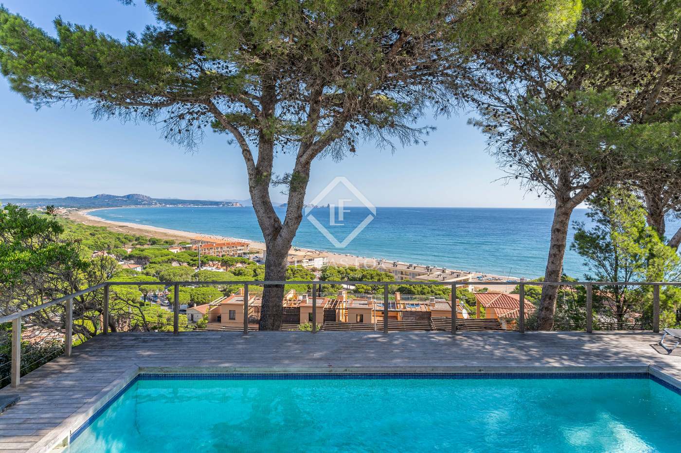 House in Girona - view 1