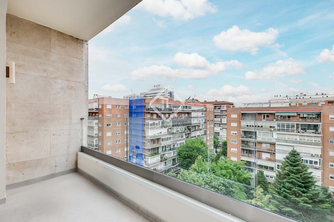Apartment in Comunidad de Madrid - view 1