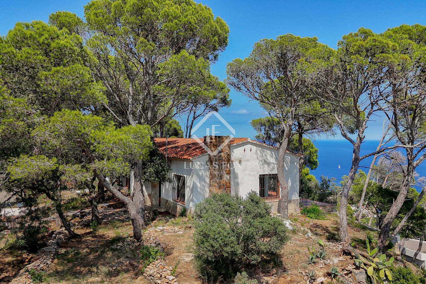 House in Girona - view 1